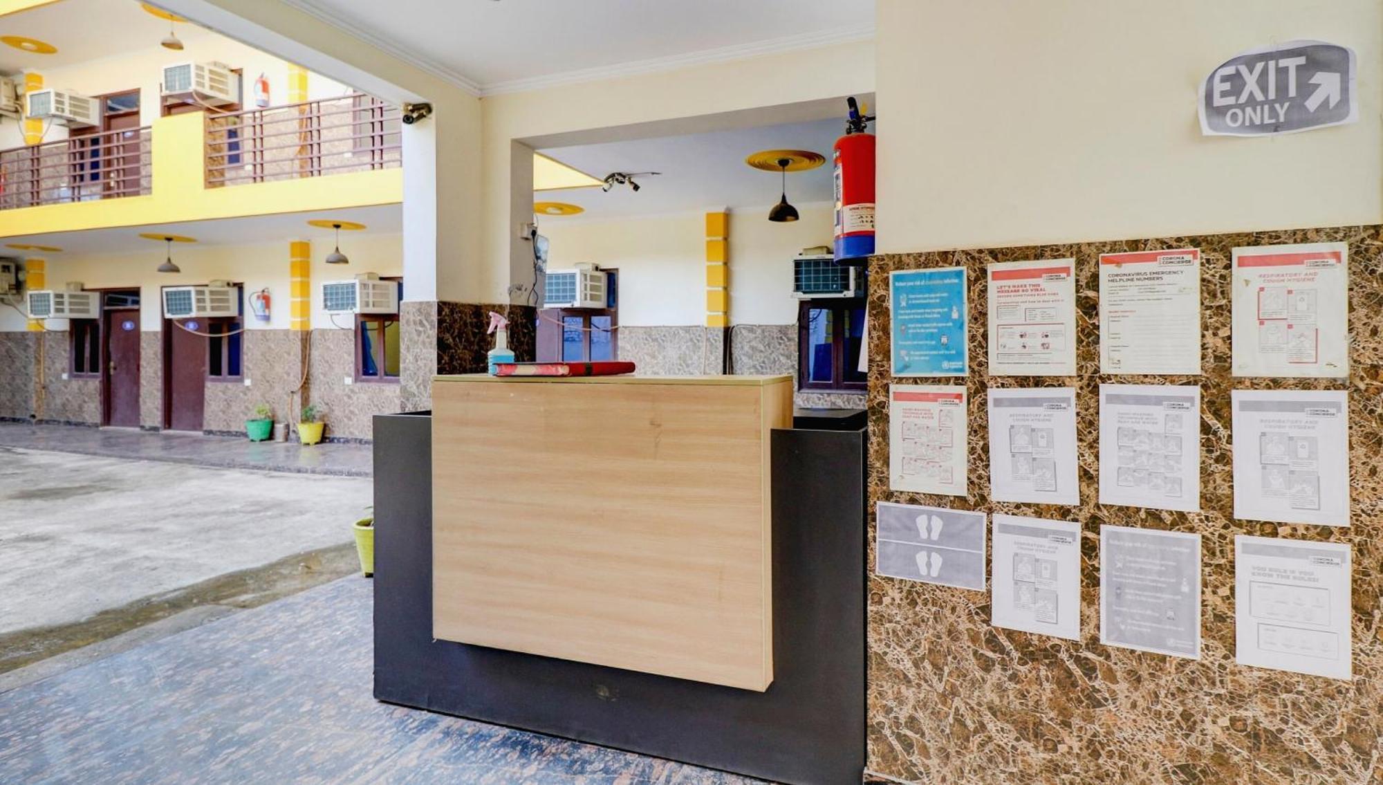 Hotel O Urban Wings Нью-Дели Экстерьер фото